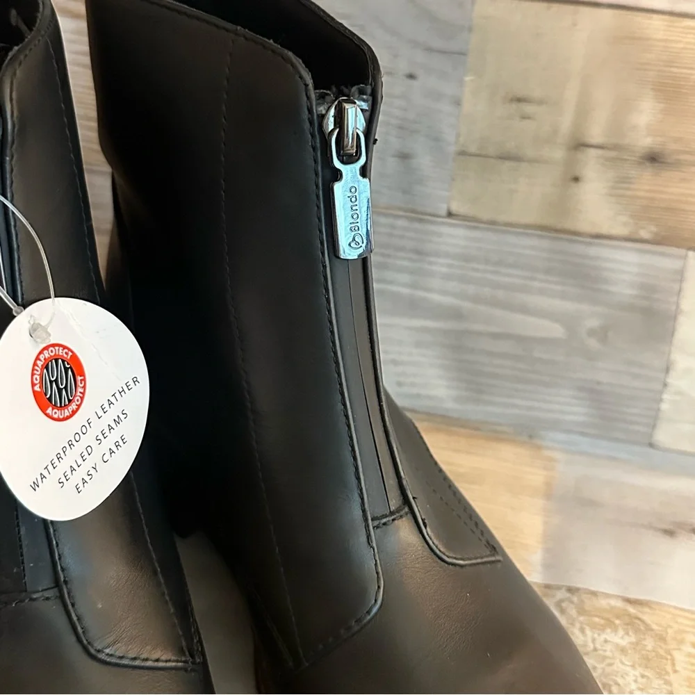 Black Leather Waterproof Zip-Up RainBoots NWT Blondo, Boots size 7 - Picture 3 of 6